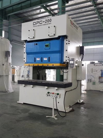 Máy dập kim loại tấm